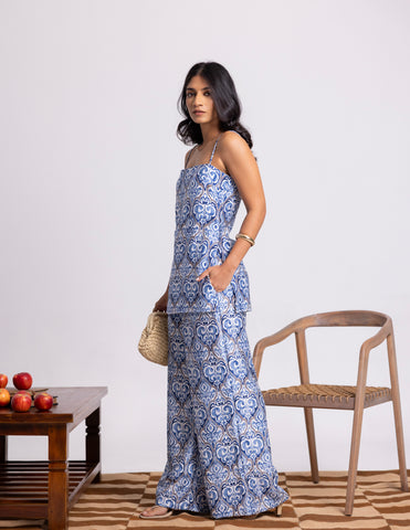 Side Slit Detailed Printed Top