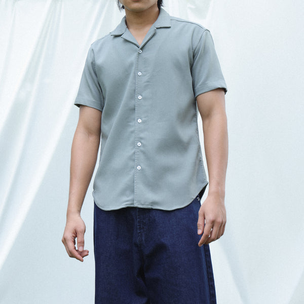 Camp collar detailed polyester shirt