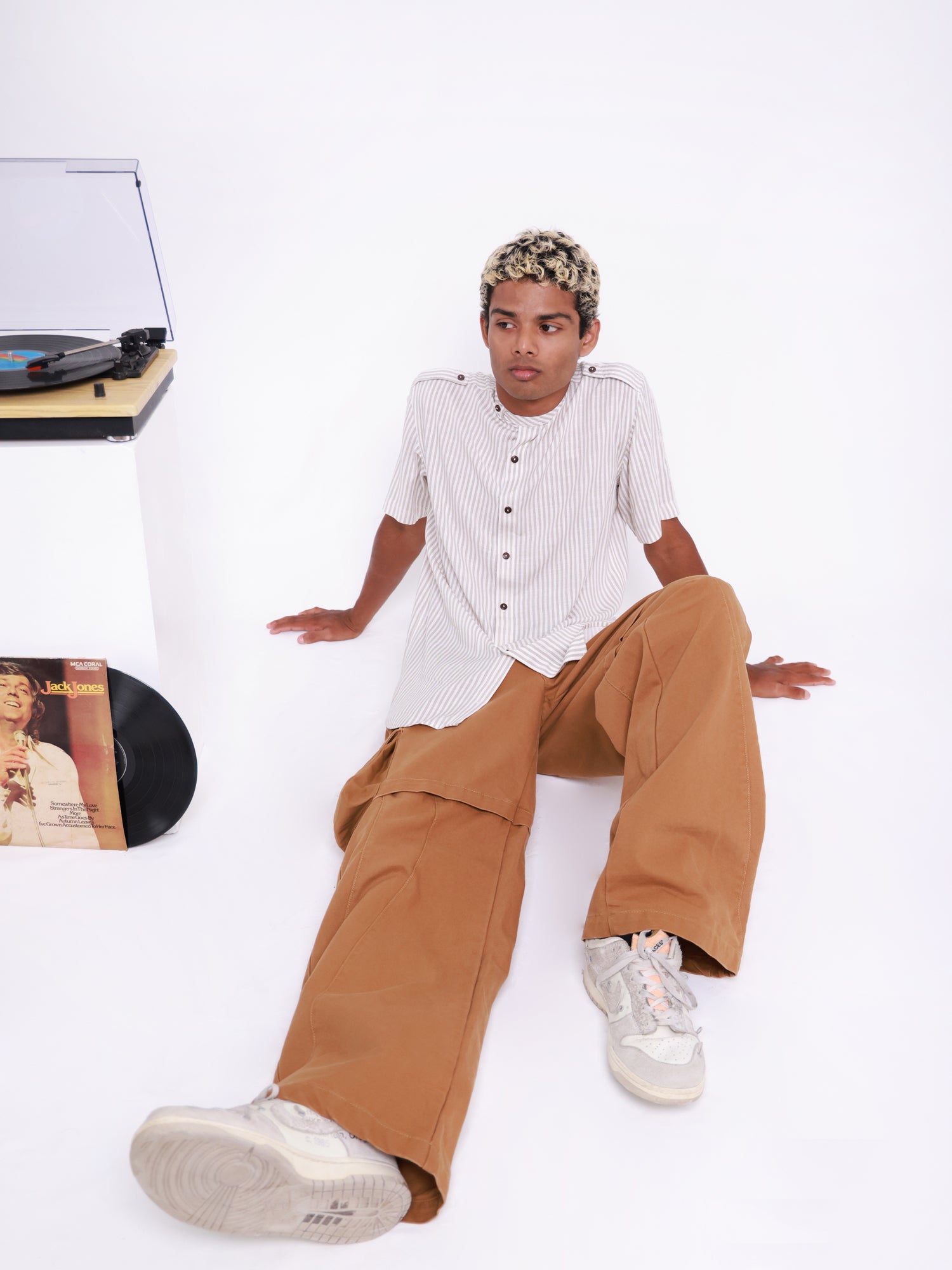 Cotton band detailed regular fit shirt