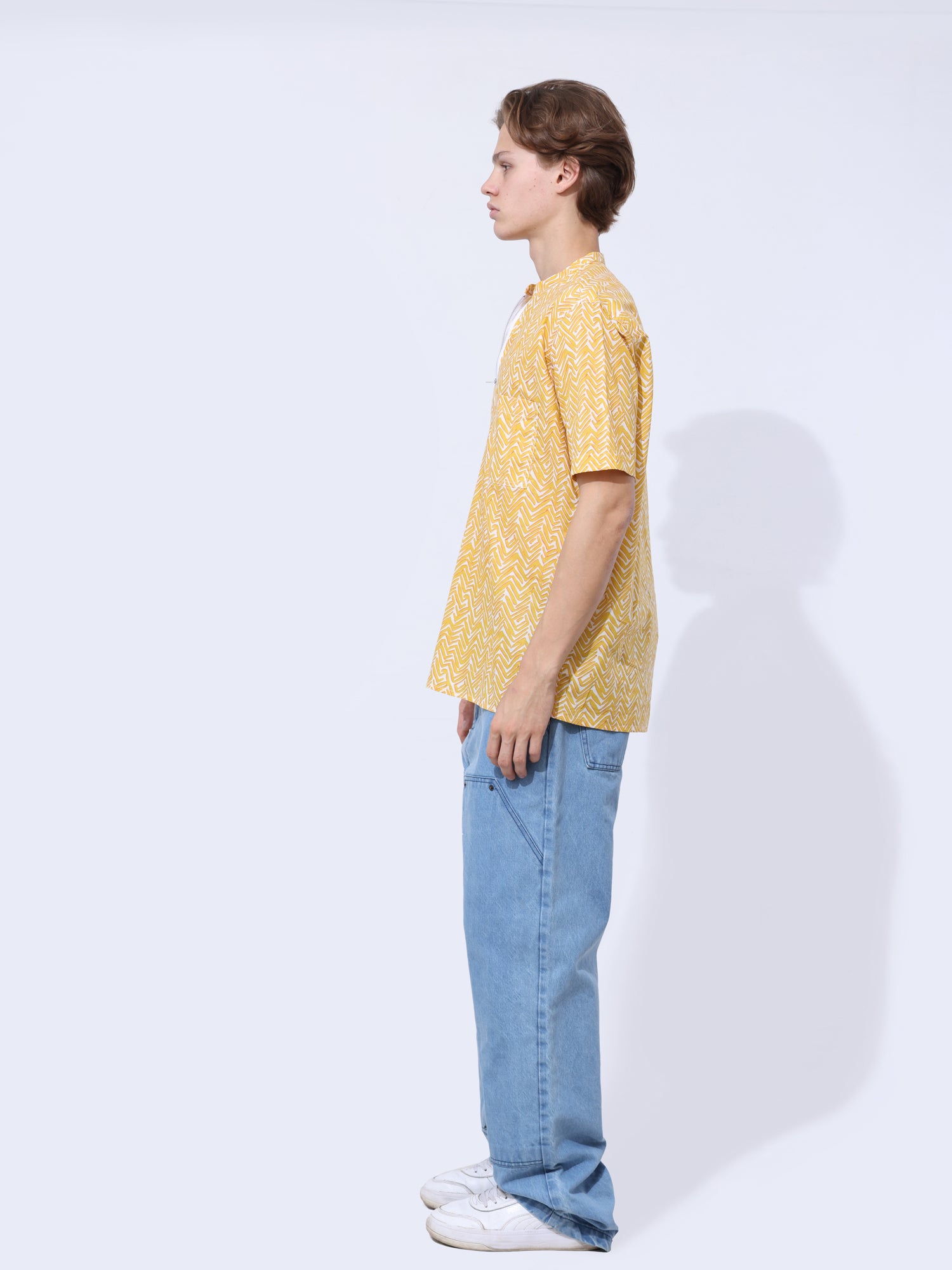 Front zipper detailed printed shirt