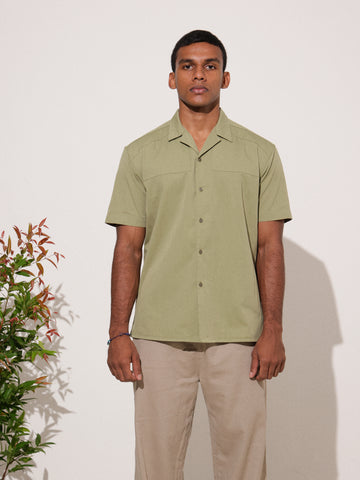 Cut and sew detailed regular fit shirt