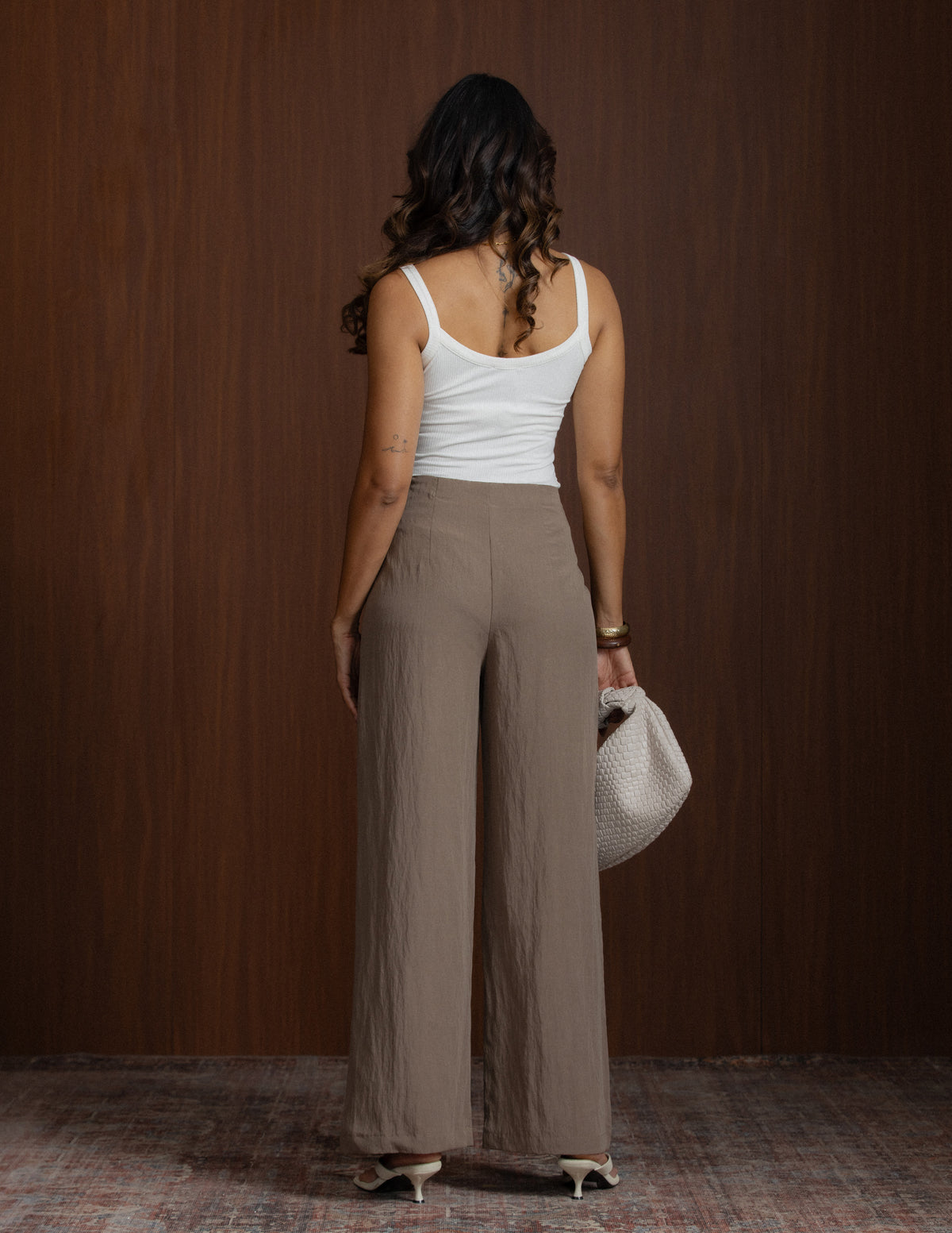 Seam Detailed High Waist Pant