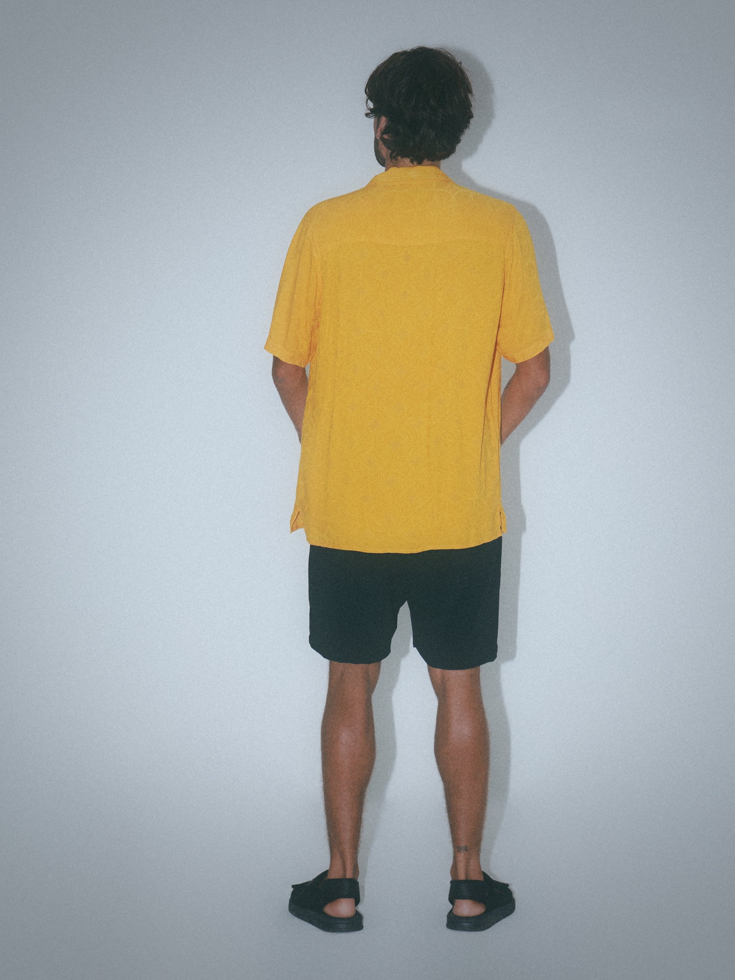 Slanted pocket open detailed rayon shirt