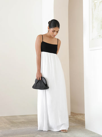 Contrast Pannel Detailed Back Smocked Maxi Dress