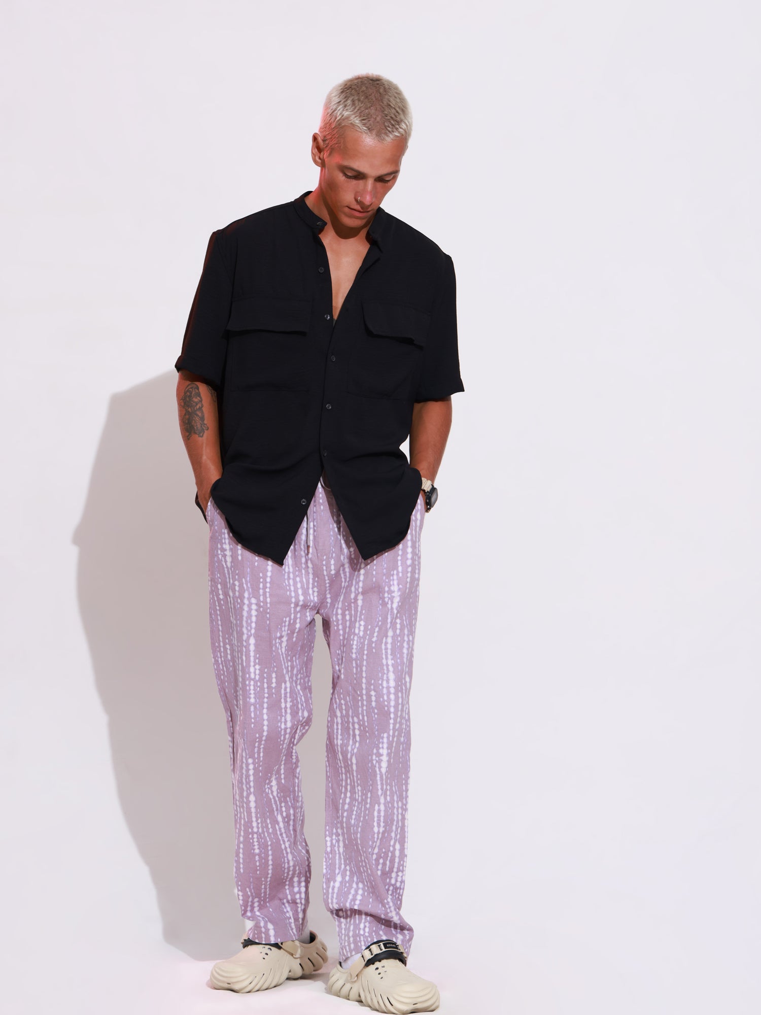 Short sleeved chinese collar shirt