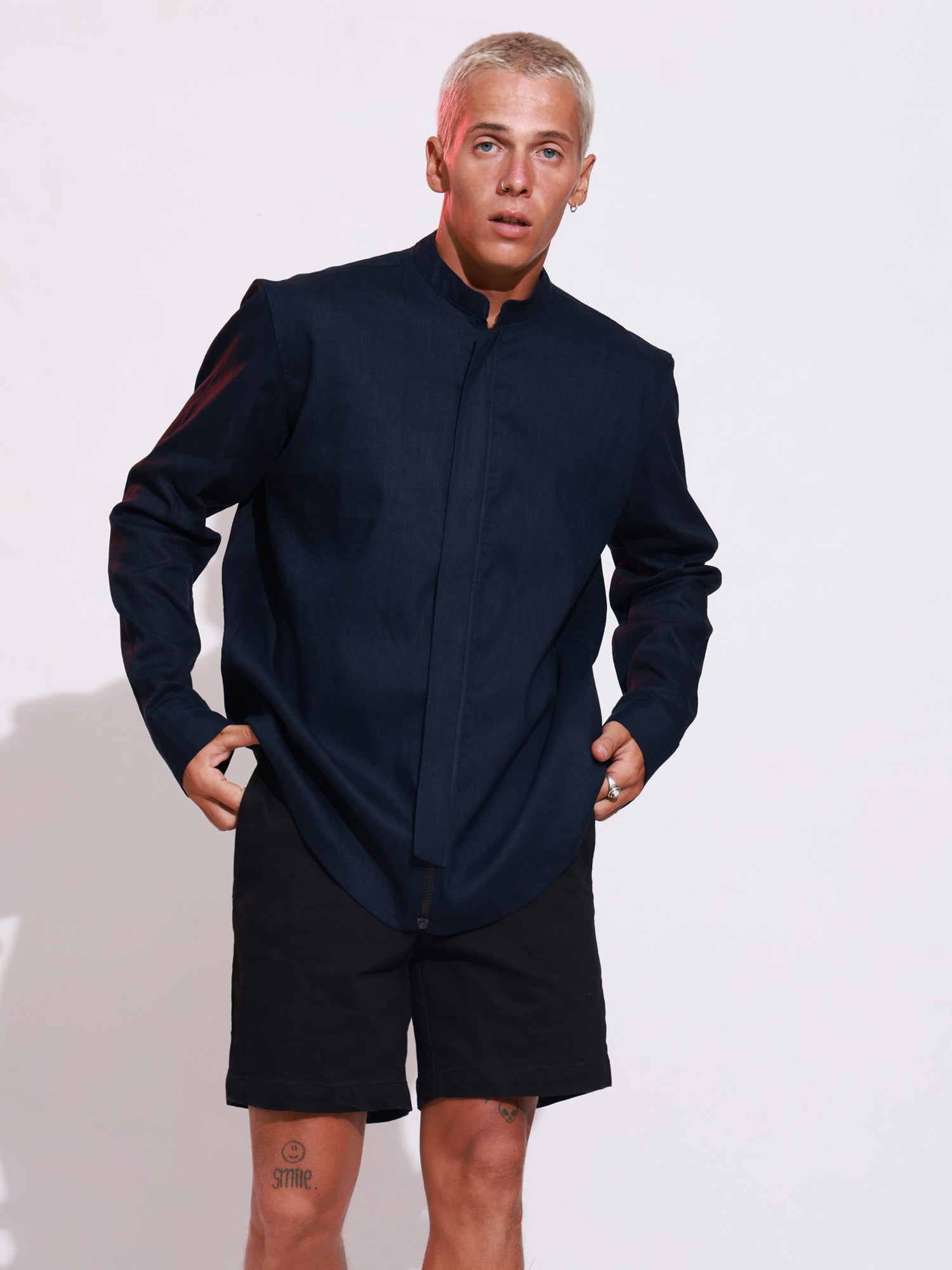 Zipper detailed oversized shirt