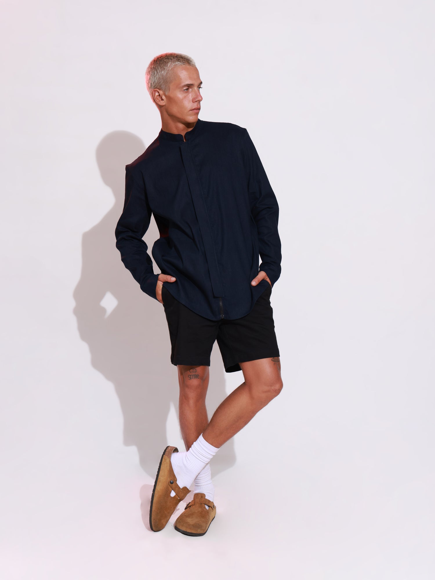 Zipper detailed oversized shirt