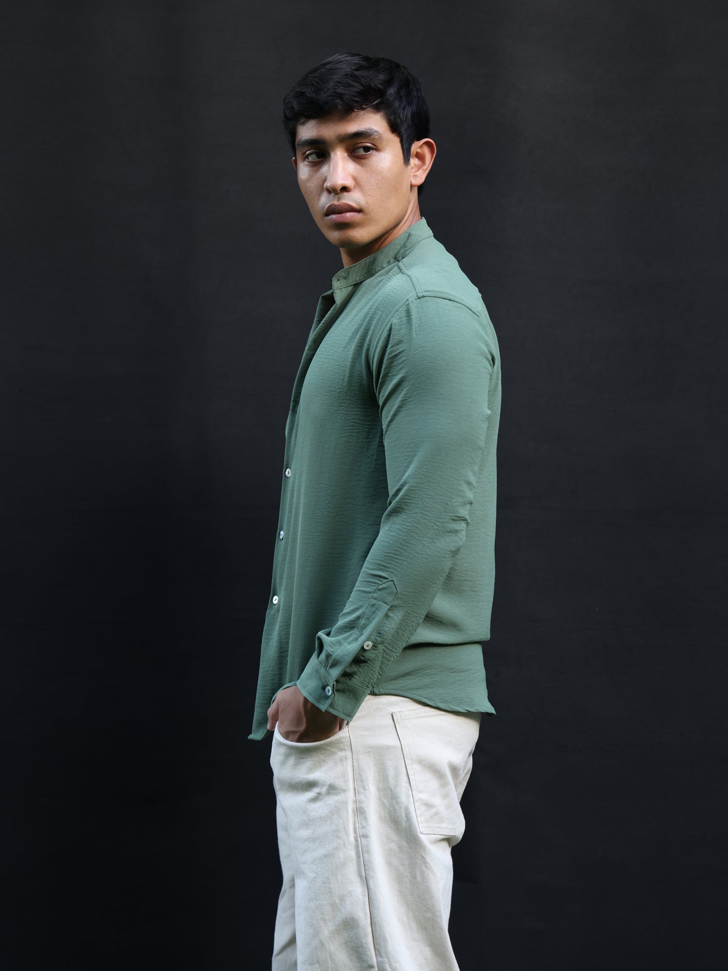 Regular fit Long sleeve chinese collar shirt