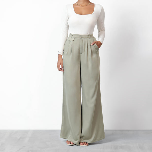 Pleated Flap Detail Wide Leg Pant