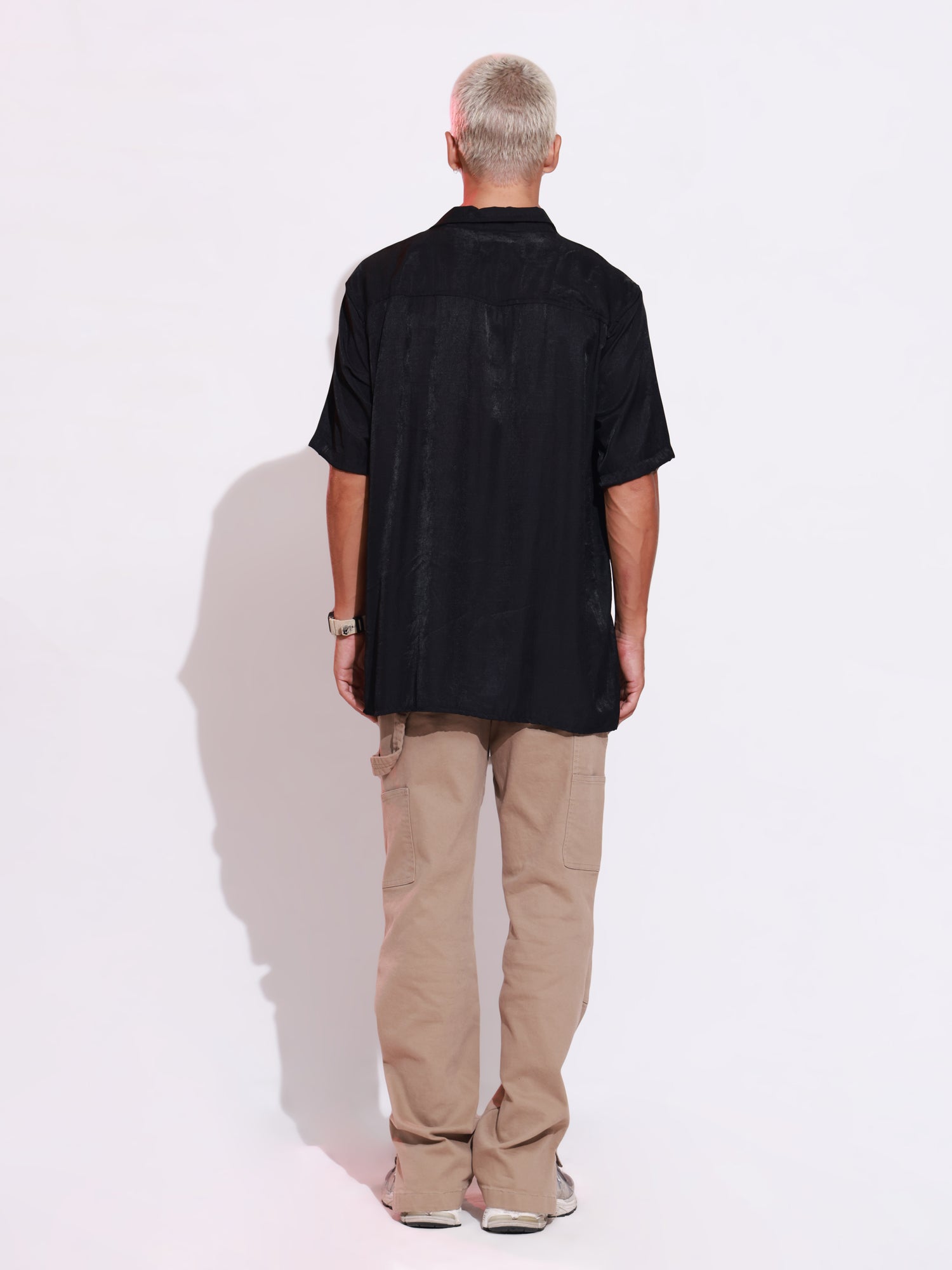 Short sleeved camp collar shirt