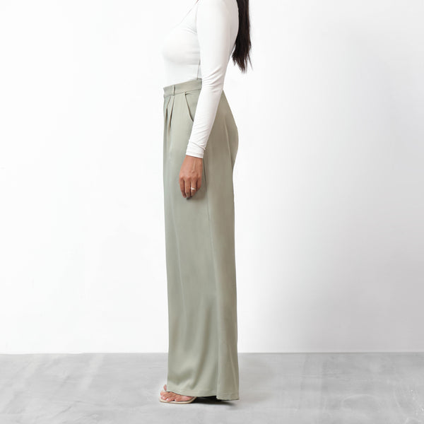 Pleated Flap Detail Wide Leg Pant