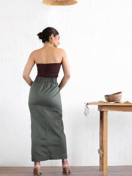 Front Slit Detailed Back Elasticated Skirt