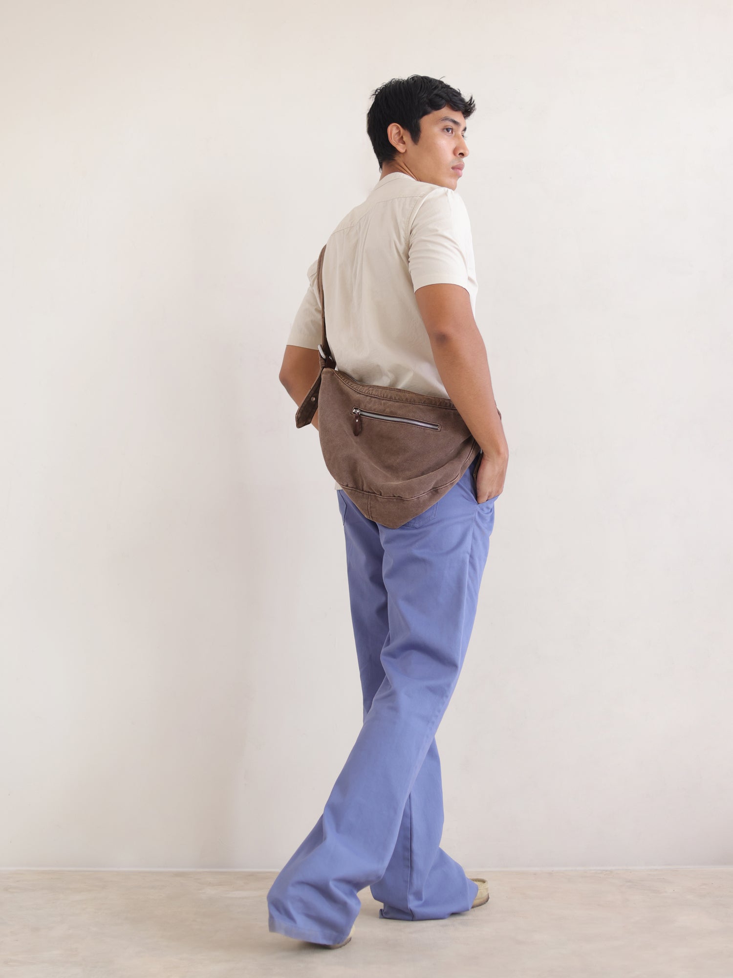 Slim fit S/S chinese collar shirt