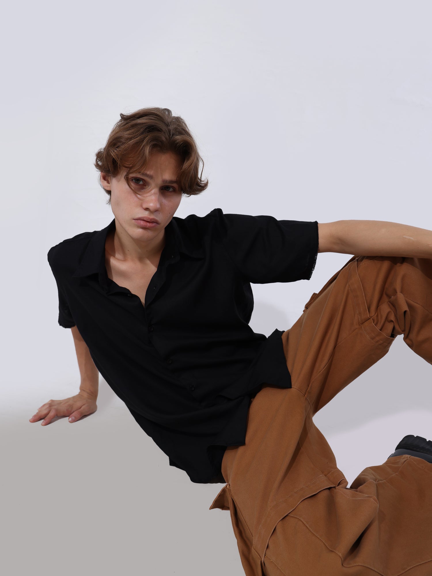 Frey hem detailed regular fit shirt