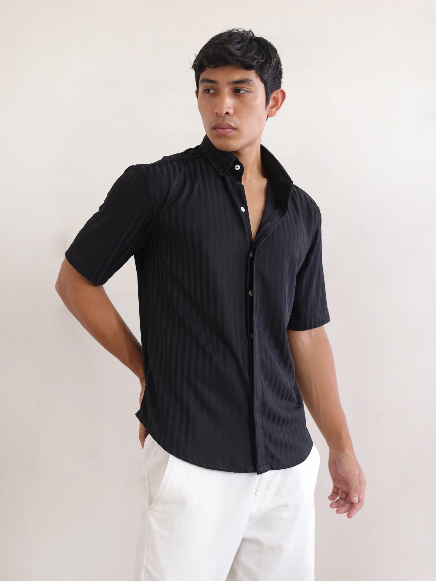 Regular fit S/S regular collar shirt