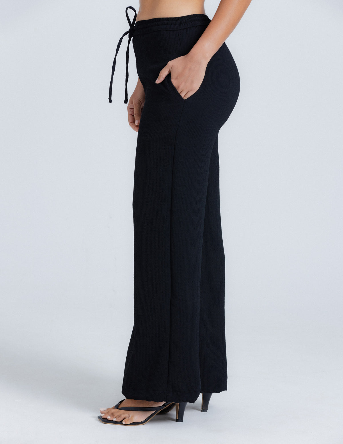 Textured Drawstring Pant