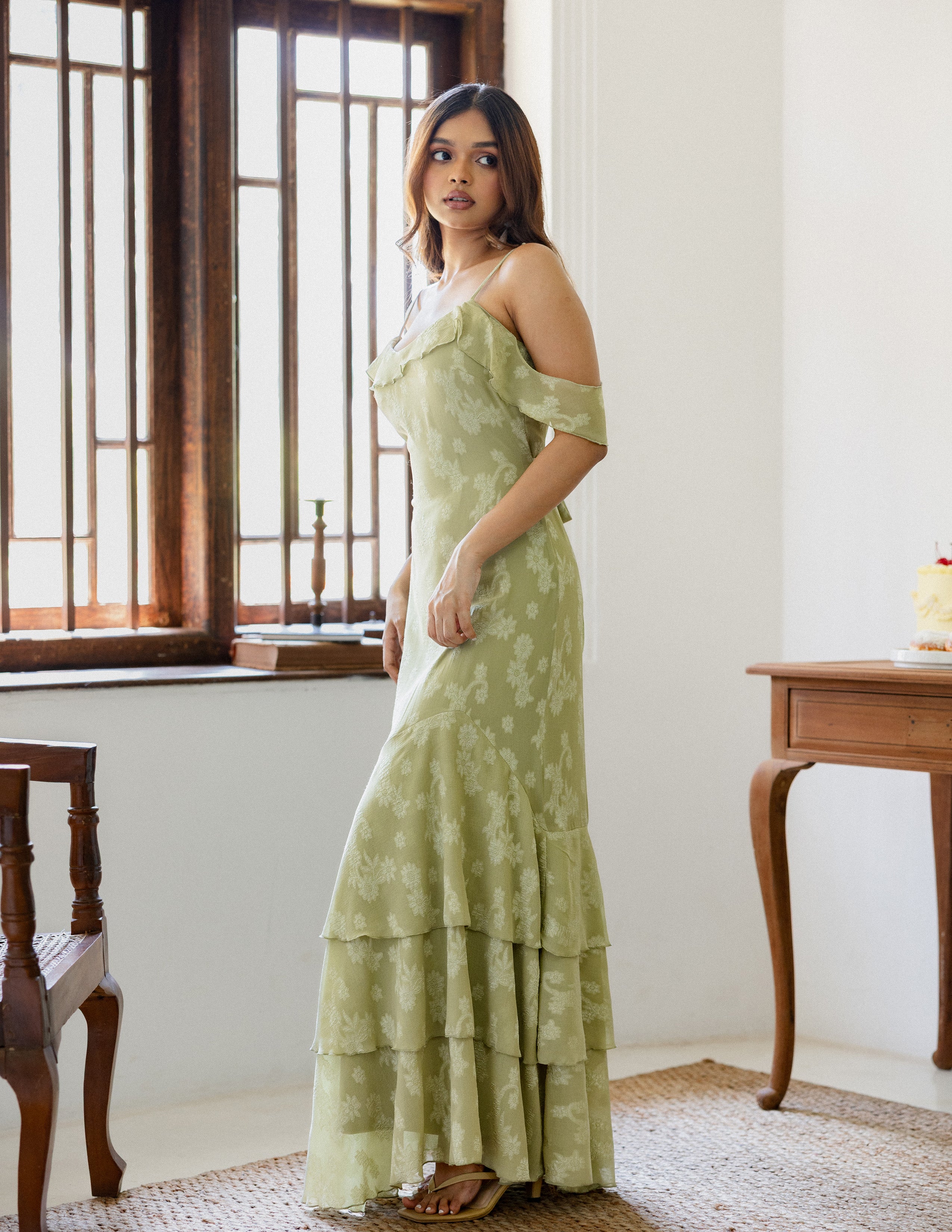 Frill Detailed Sleeveless Maxi Dress