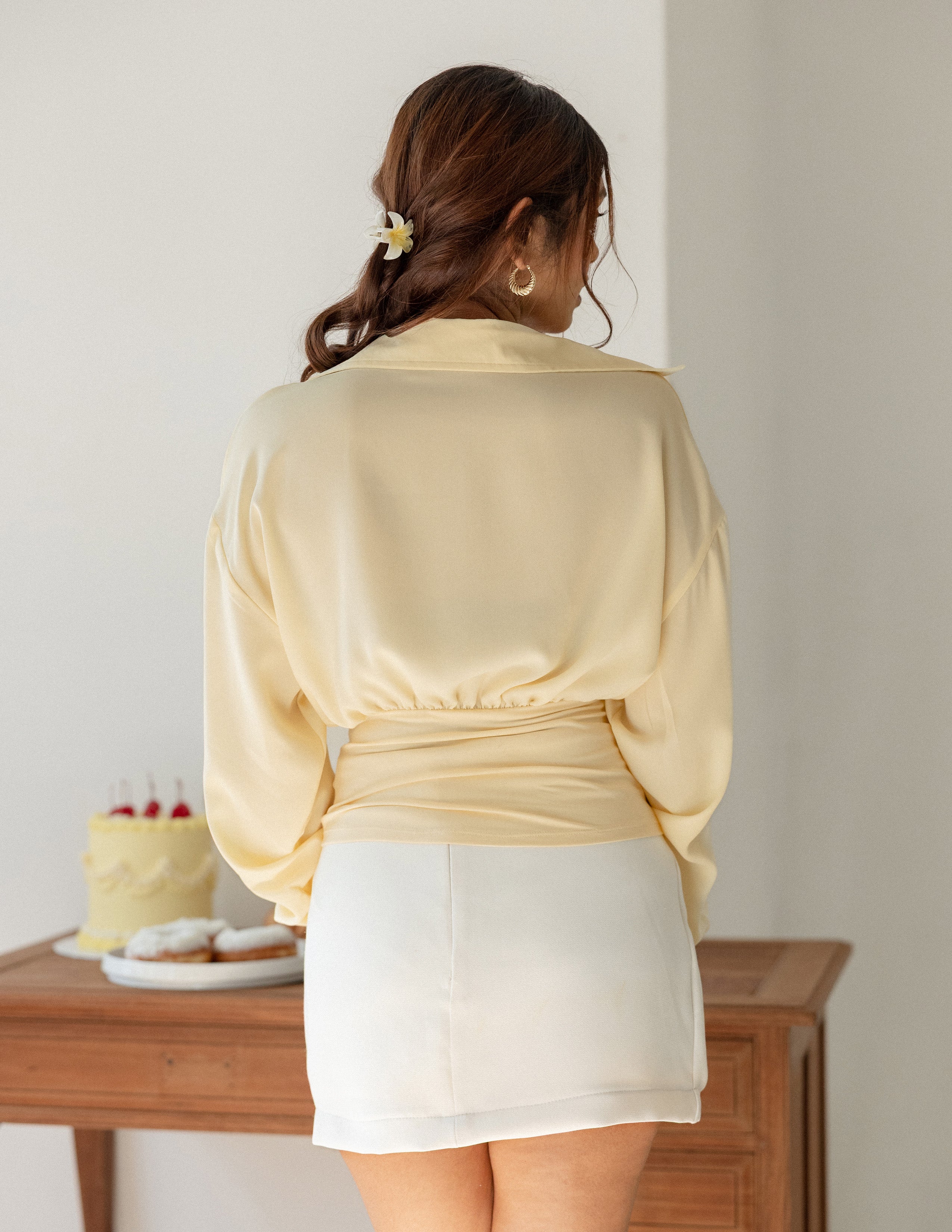 Contrast Fabric Detailed Button Down Long Sleeved Top
