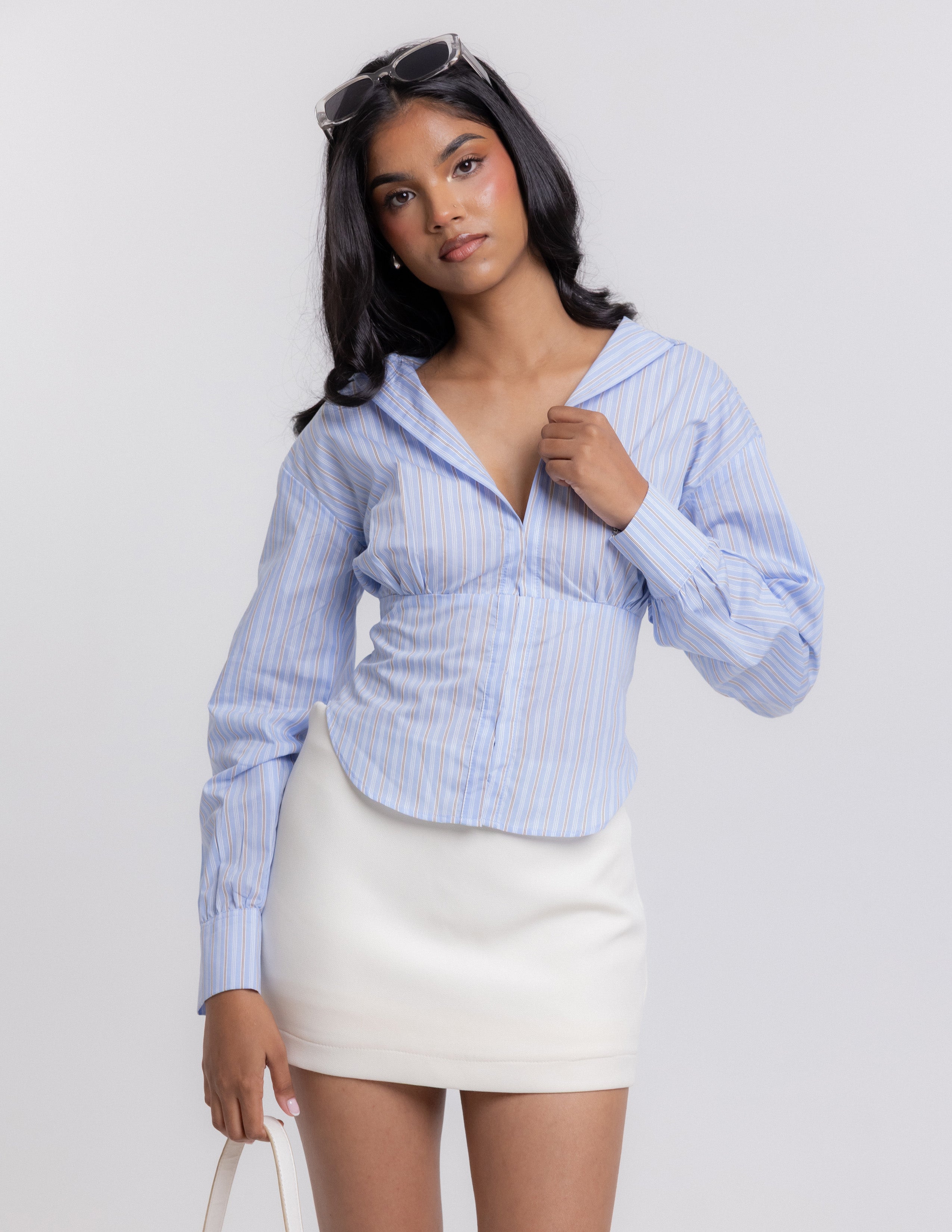 Front Hook & Eye Detailed Long Sleeved Top