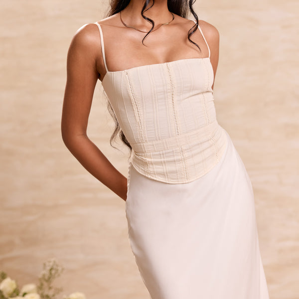 Ladder Lace Detailed Sleeveless Top