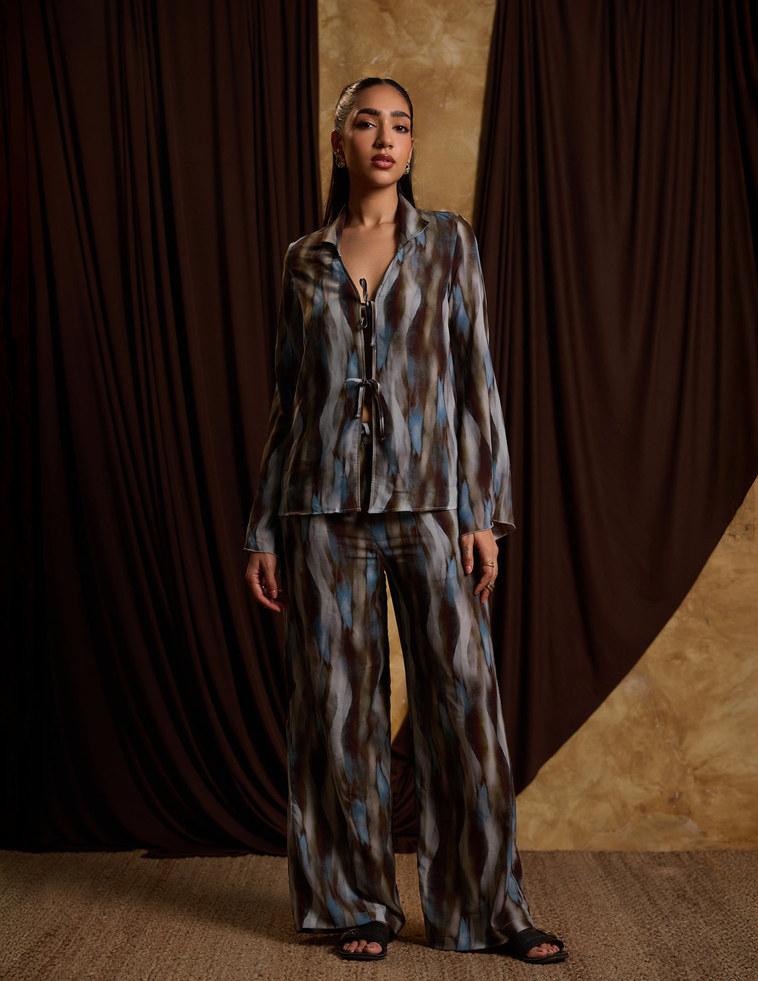 Front Tie Up Long Sleeved Printed Top