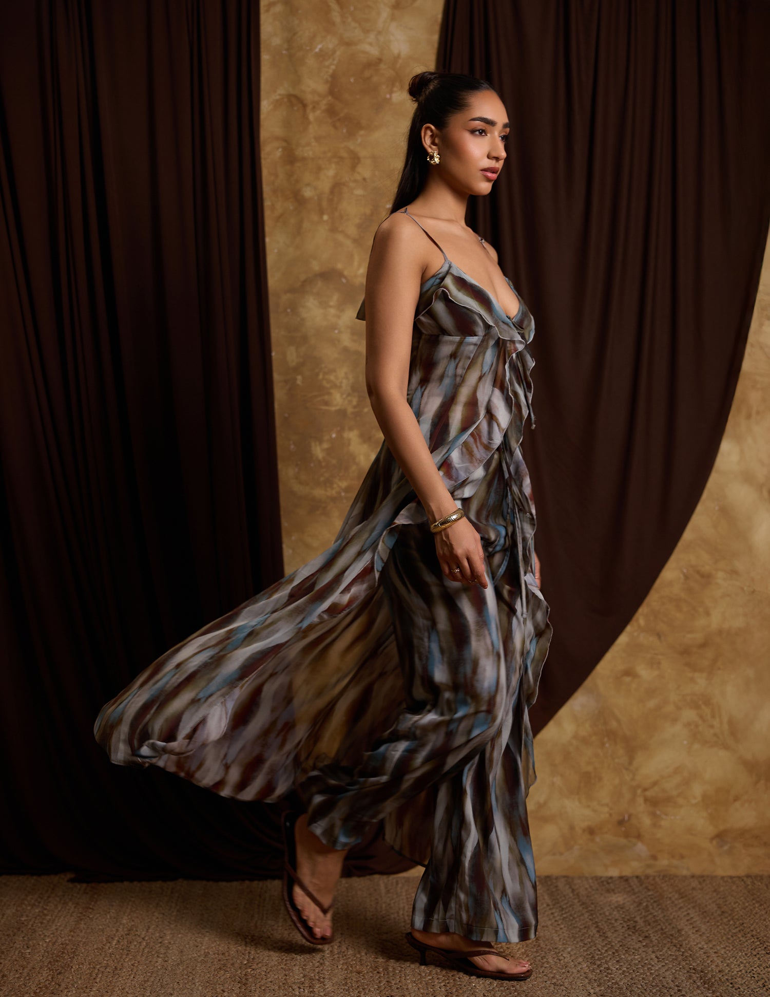 Front Tie Up Frill Detailed Printed Sleeveless Top