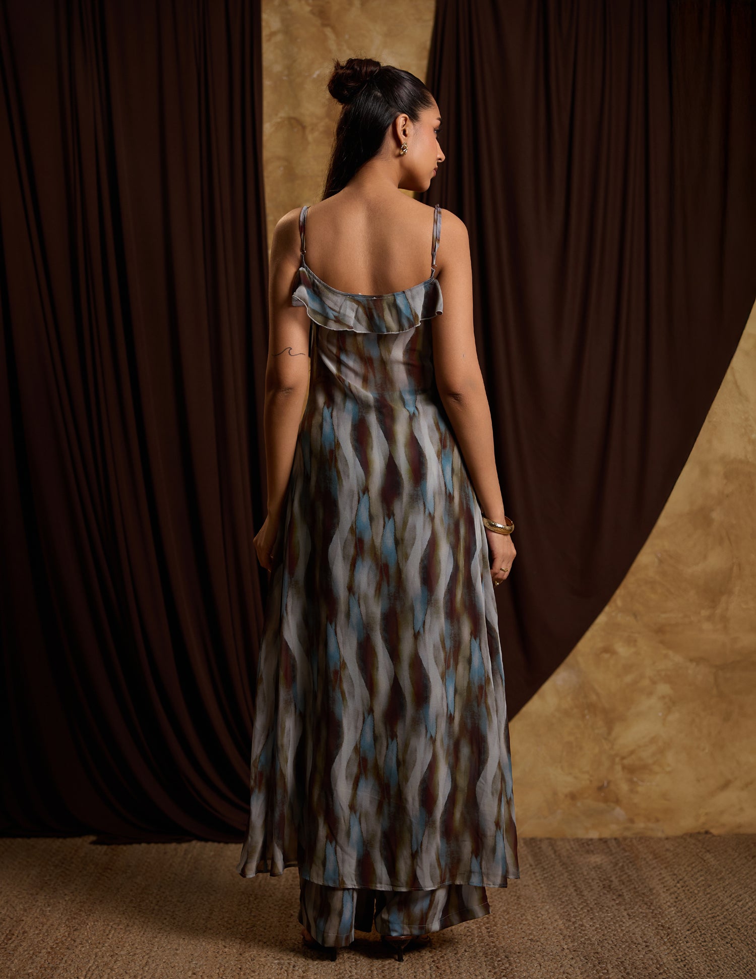 Front Tie Up Frill Detailed Printed Sleeveless Top