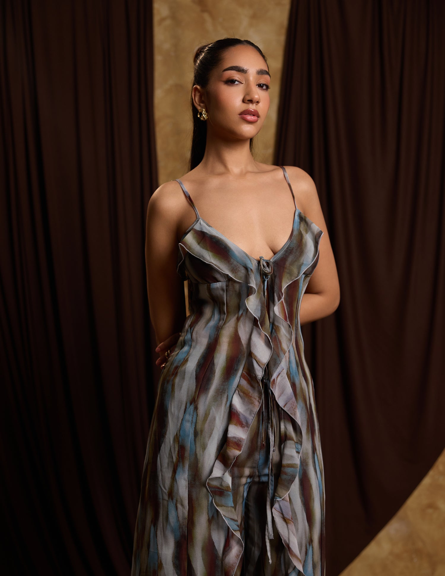 Front Tie Up Frill Detailed Printed Sleeveless Top