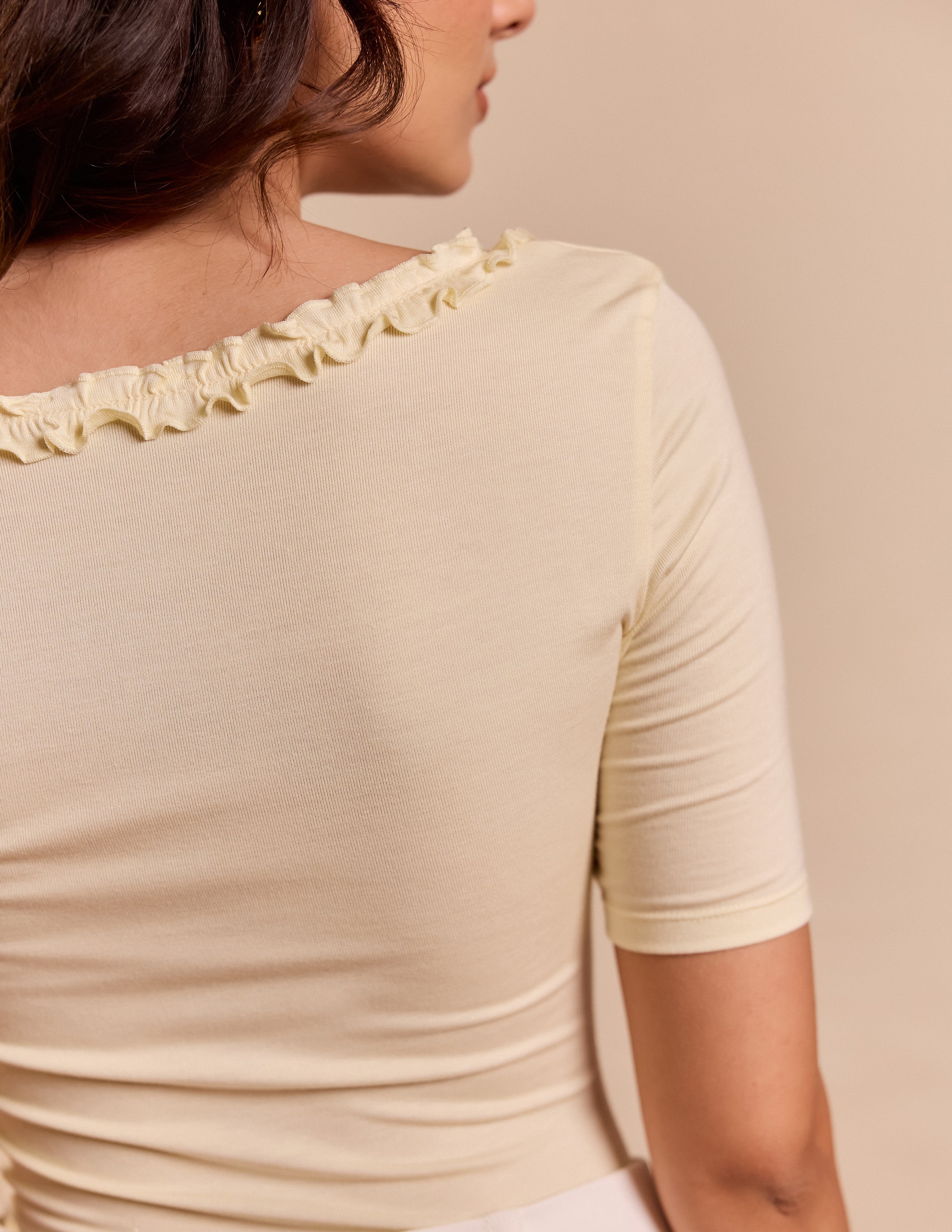 Short Sleeved Neck Frill Detailed Top