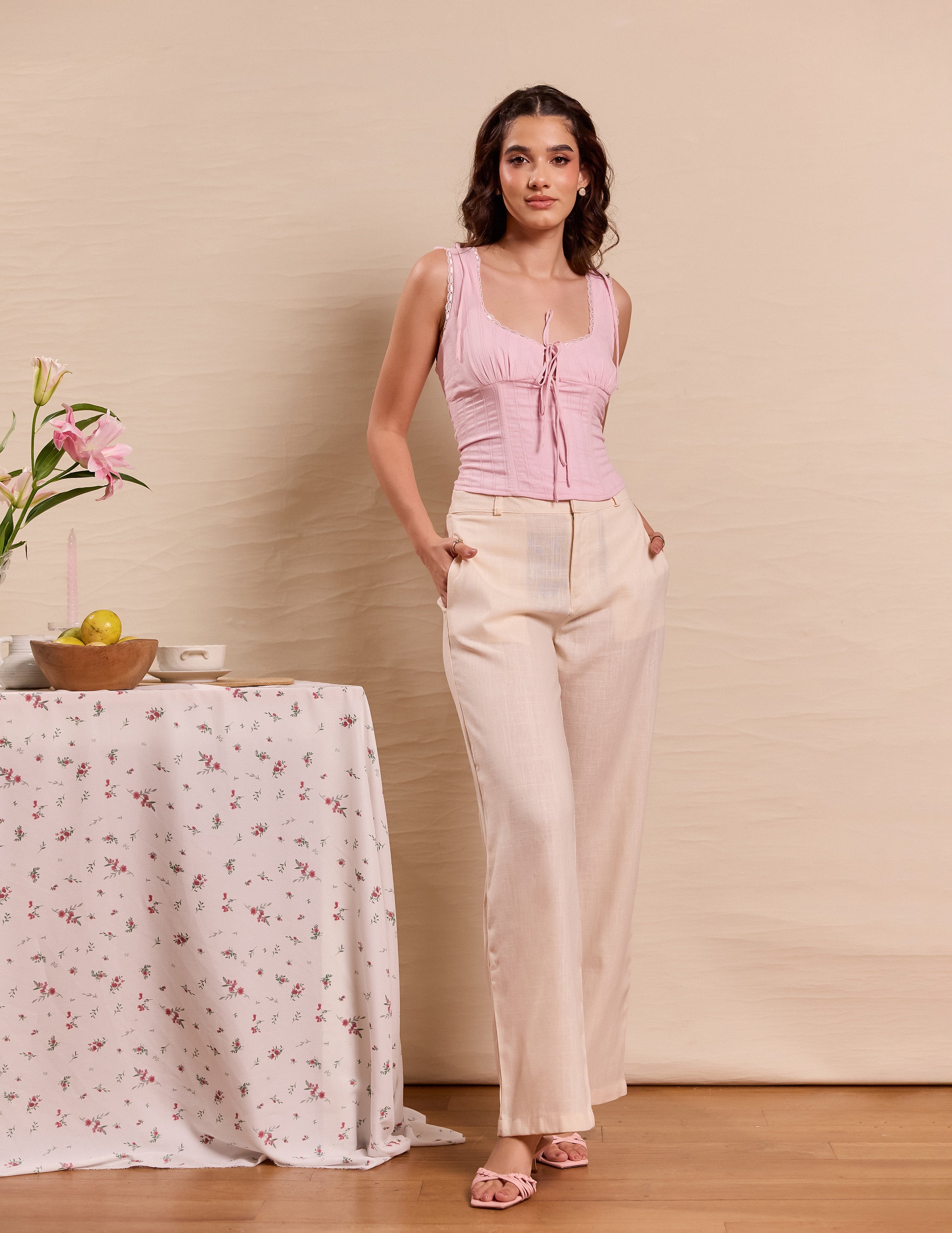 Lace Detailed Front Tie Up Sleeveless Top