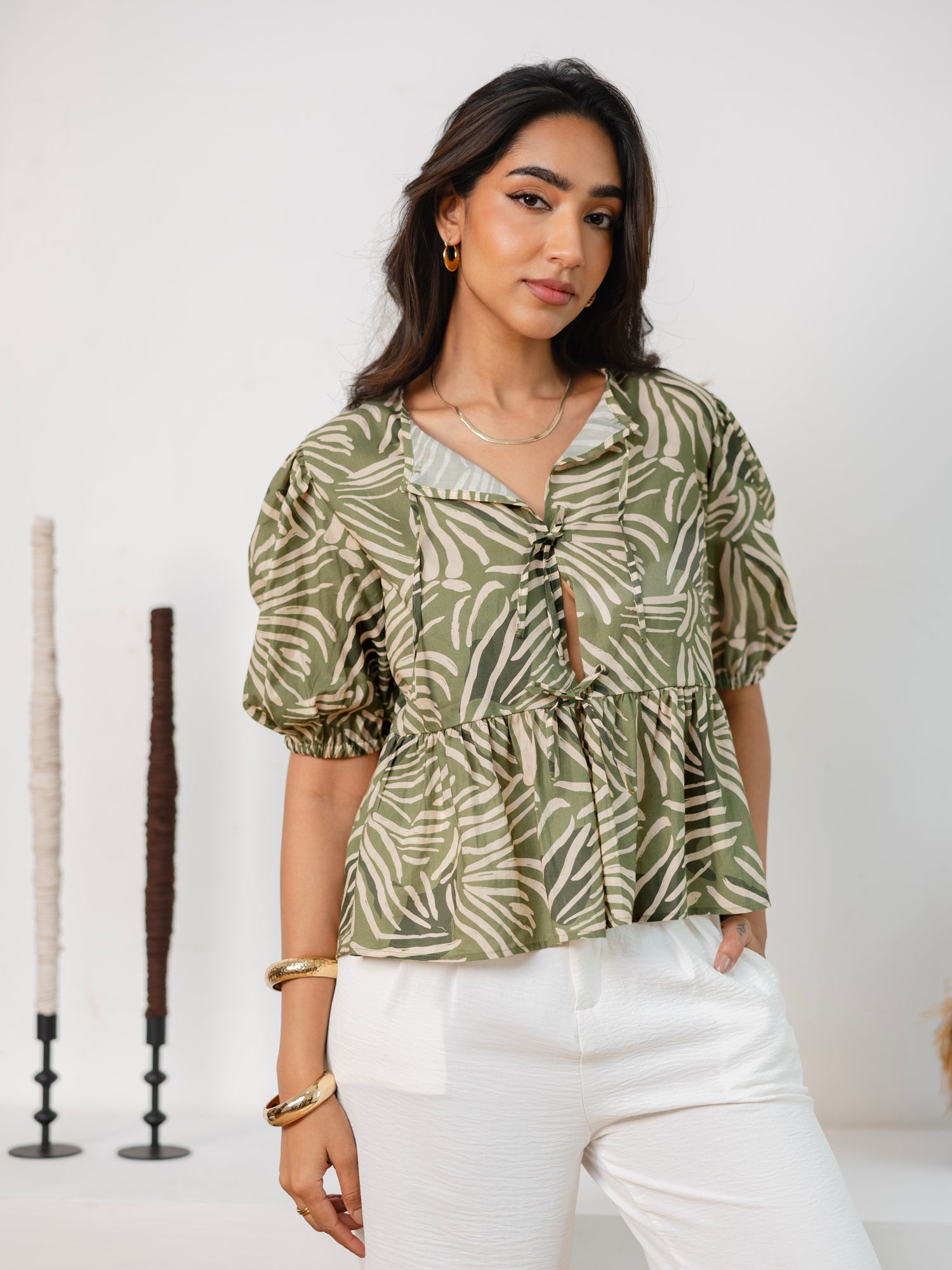 Front Tieup Detailed Top