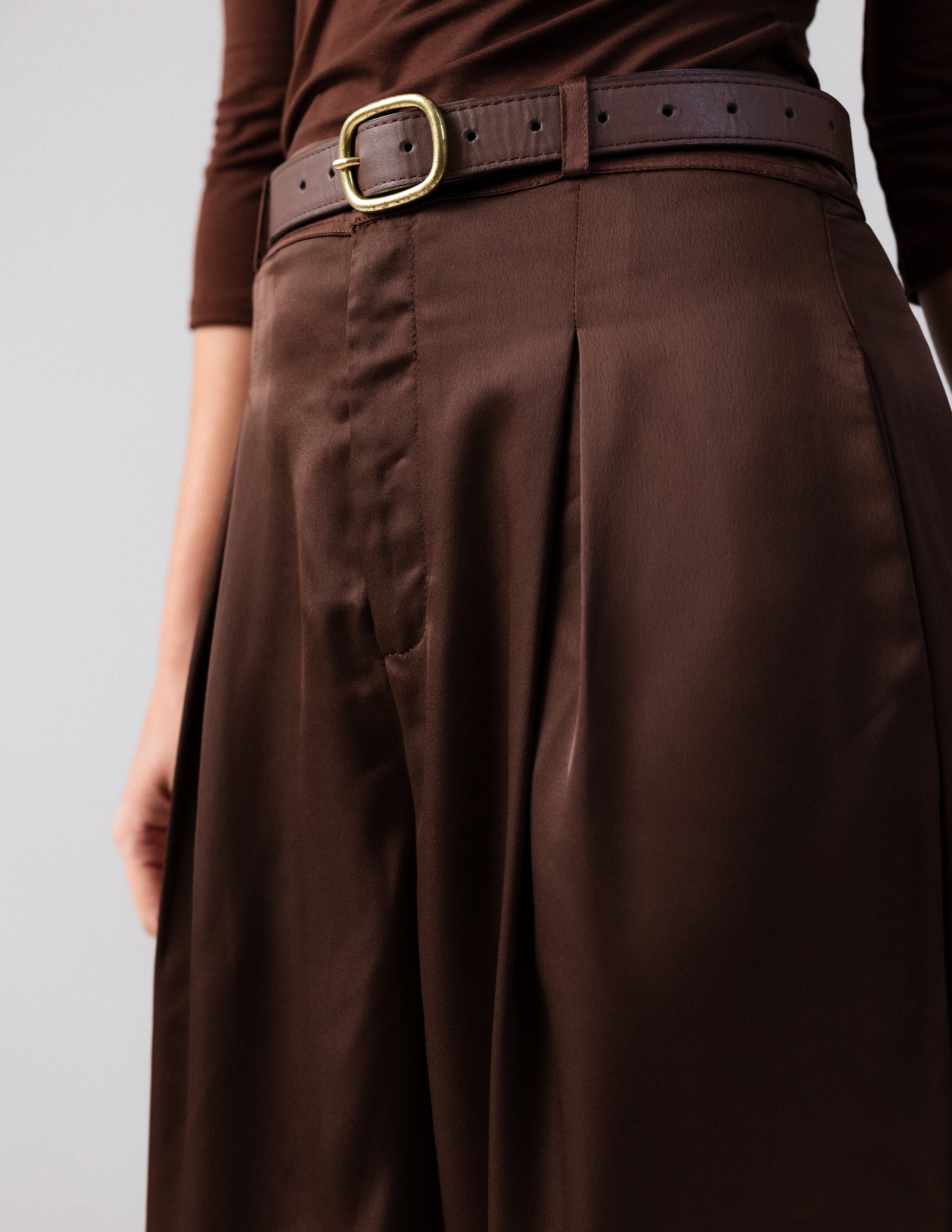 Front Pleated Wide Leg Pant