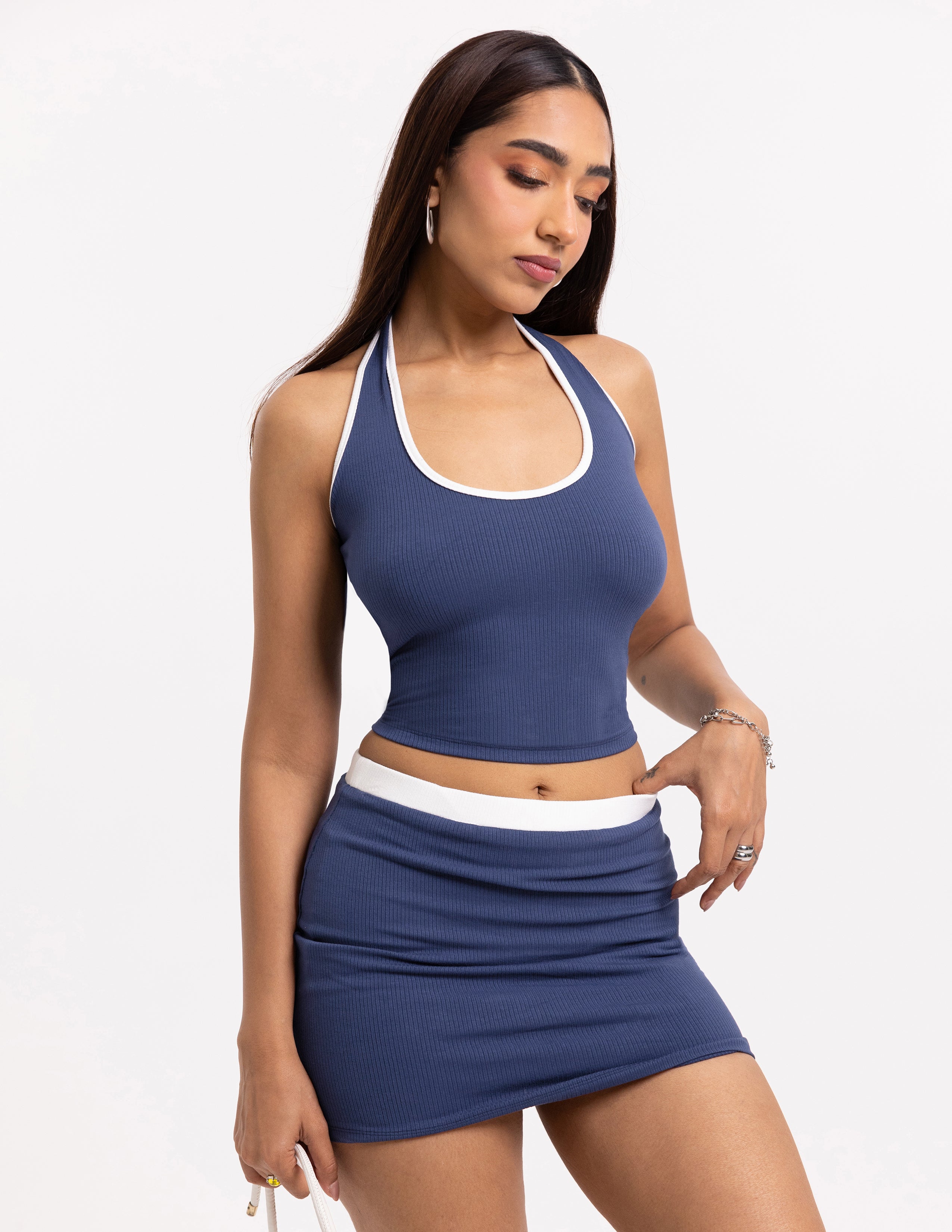 Contrast Binding Detailed Halter Neck Top
