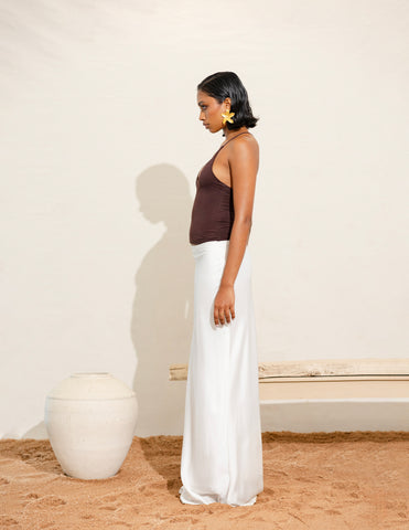 Back Bead Detailed V Neck Top