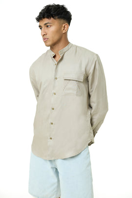 Pocket seam detailed regular fit shirt