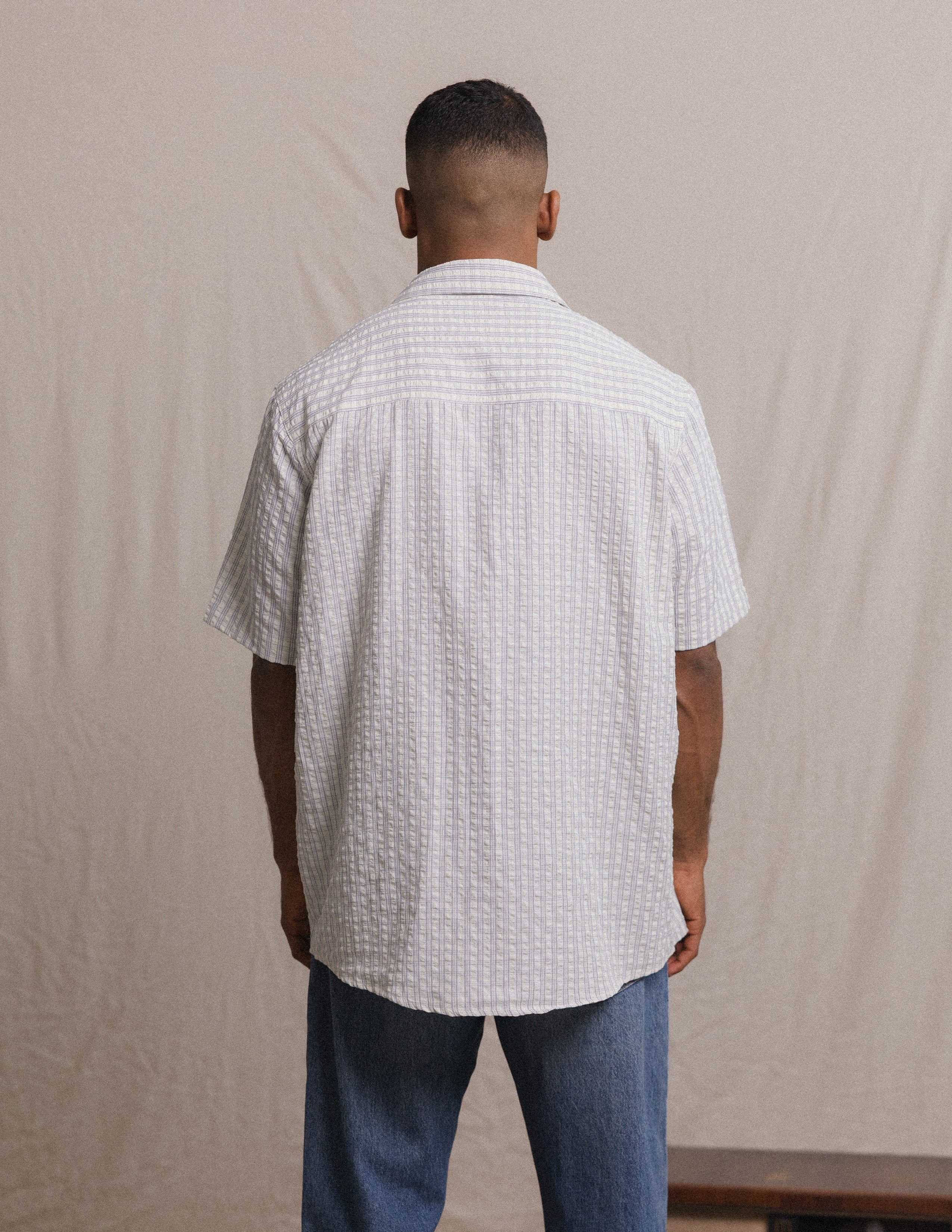 Half placket short sleeve shirt