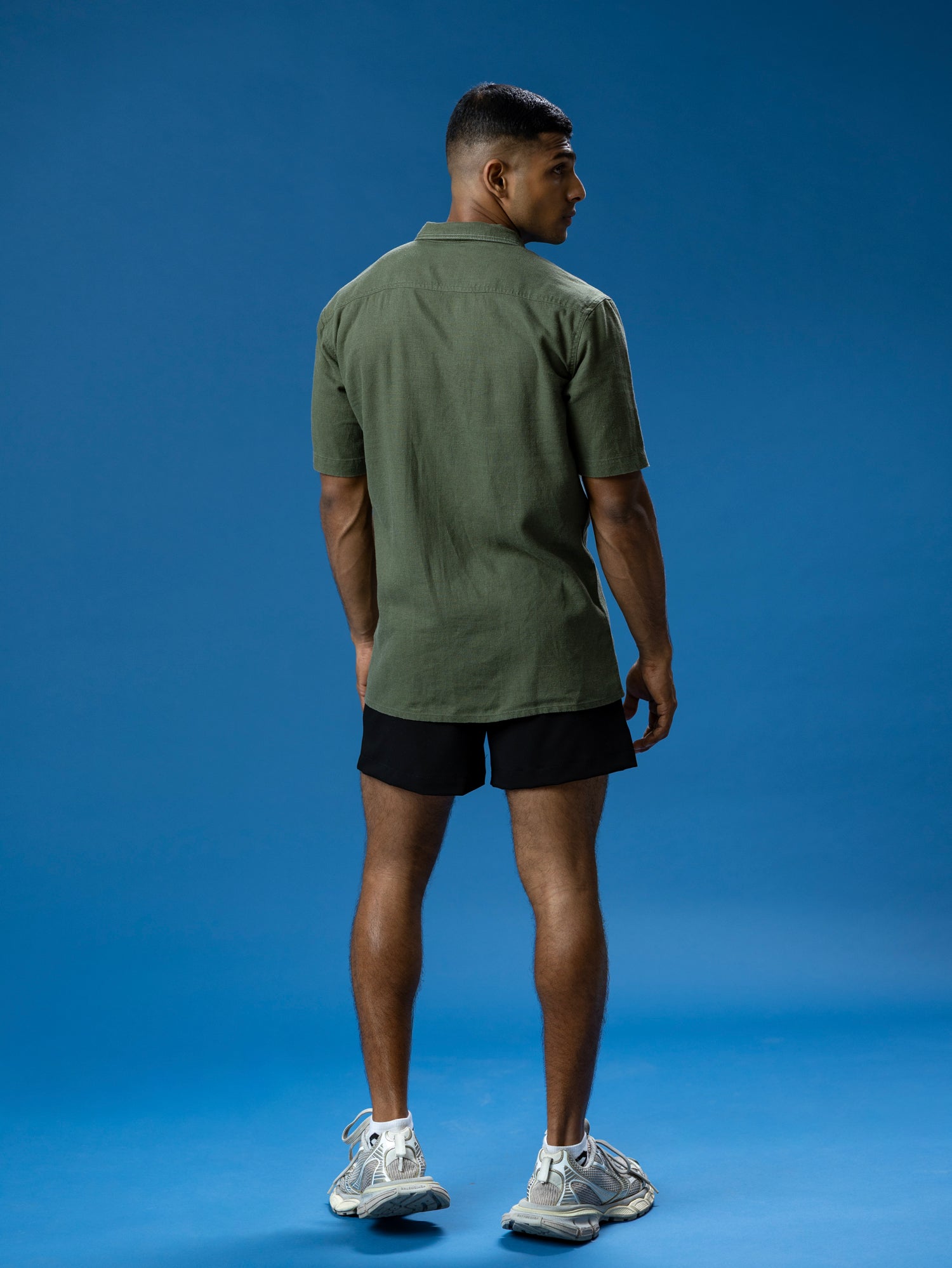 Regular fit stitch line detailed shirt