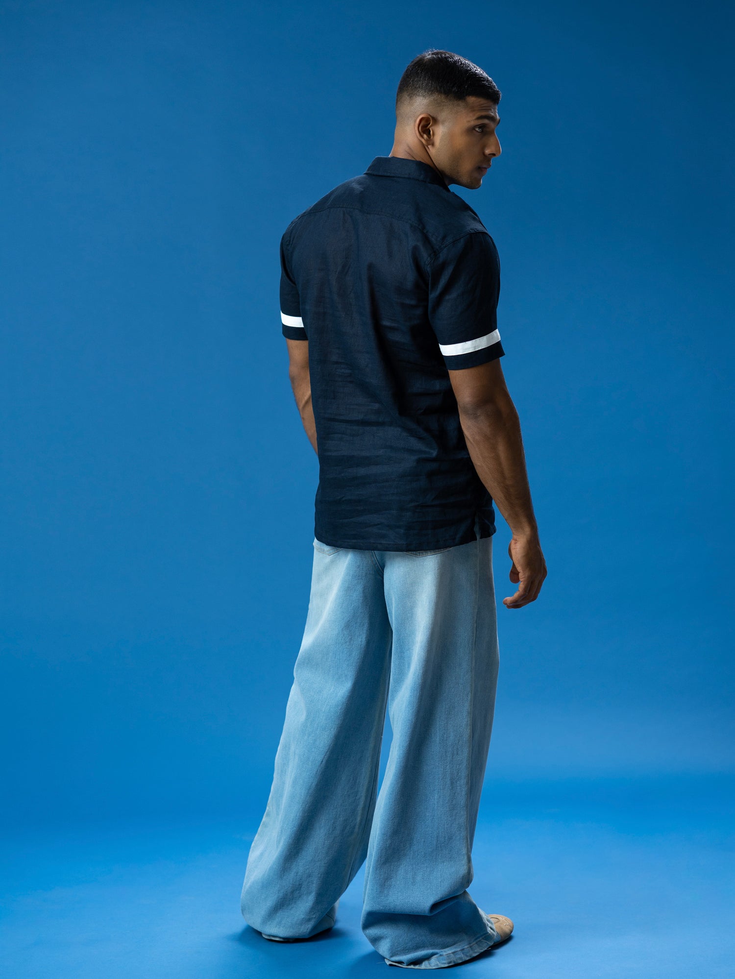 Contrasting stripe detailed shirt