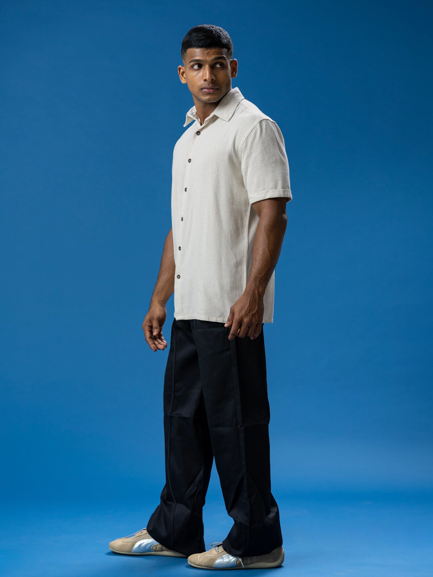 Sleeve fold detailed shirt