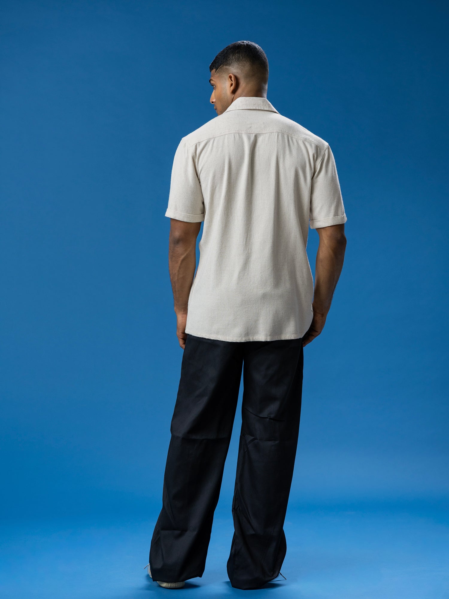 Sleeve fold detailed shirt