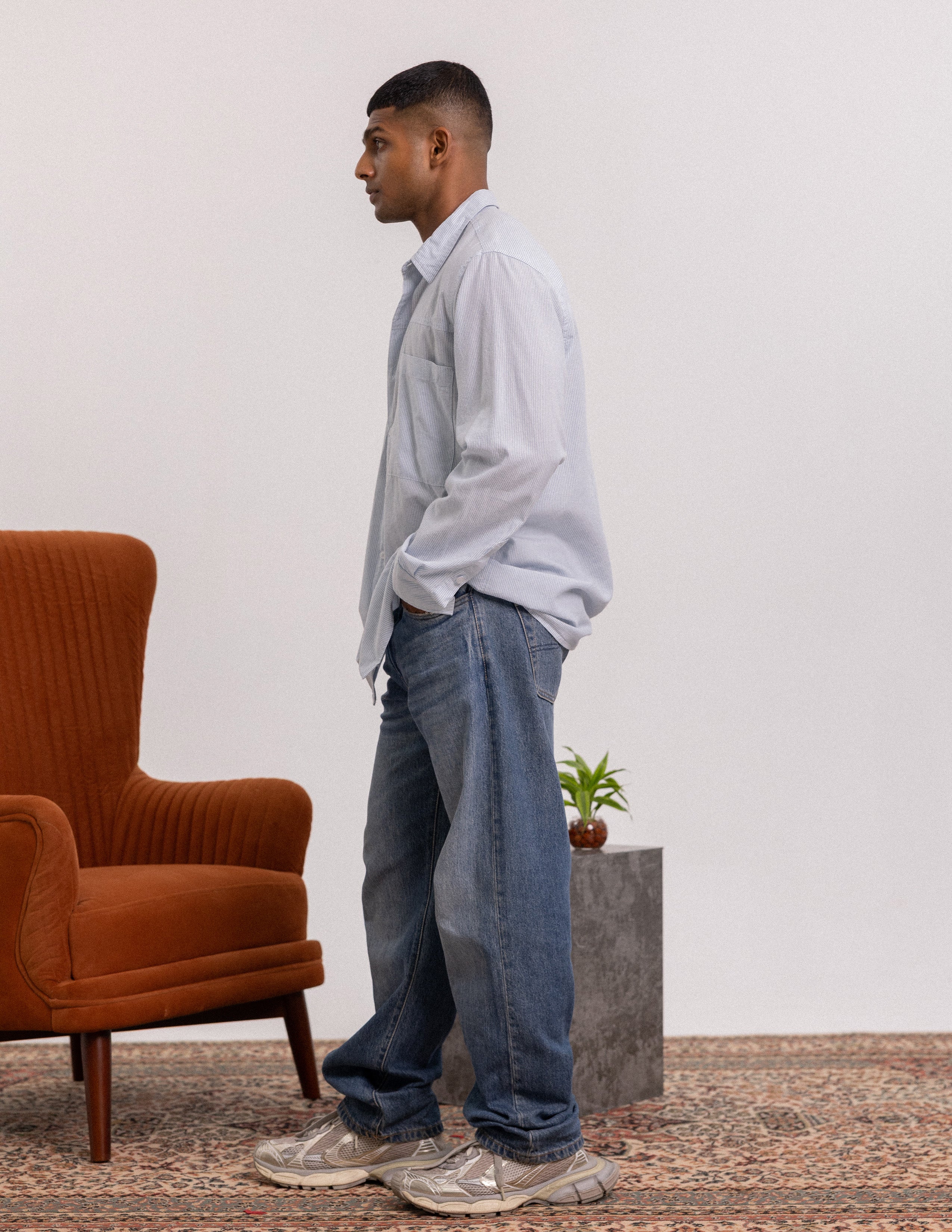 Cut and sew detail double pocket shirt