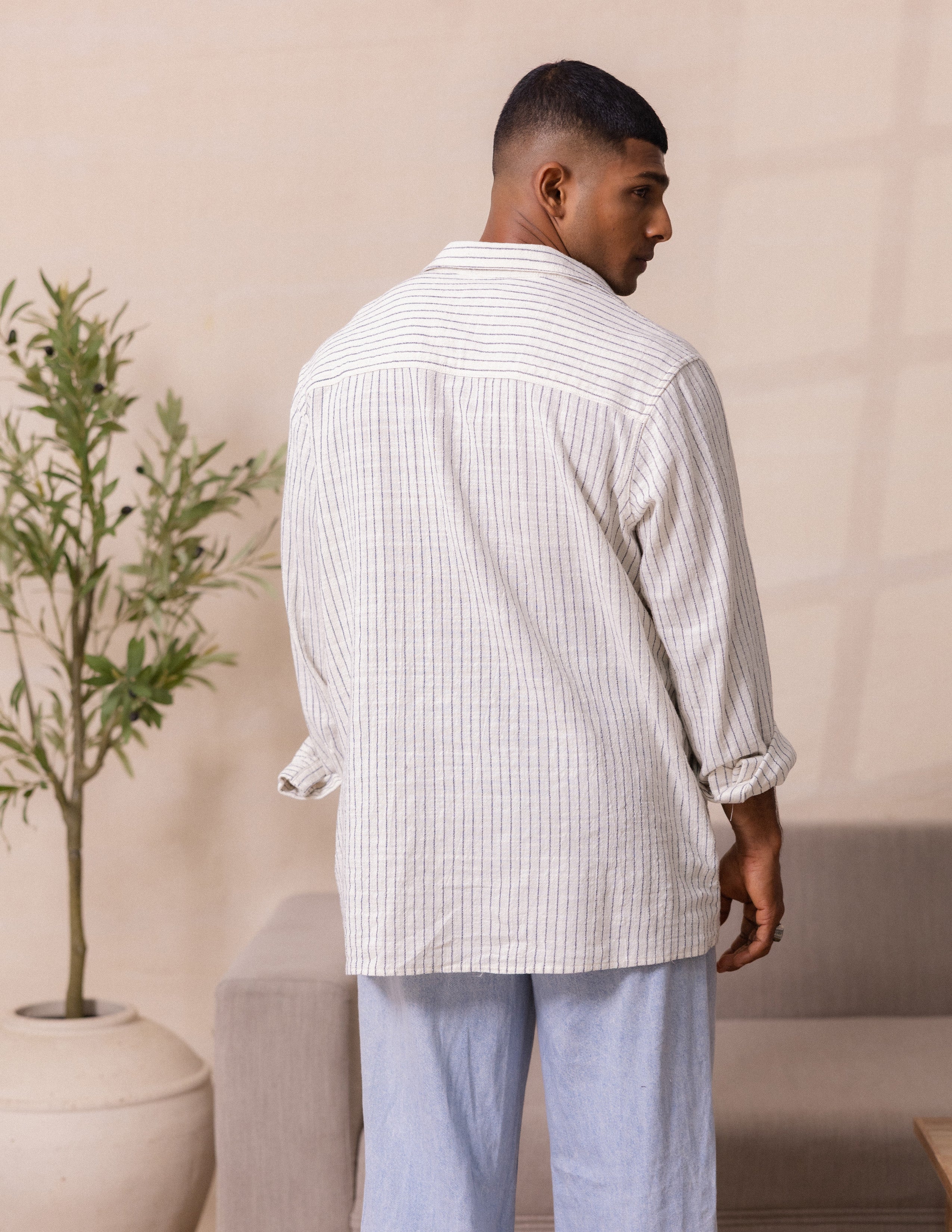 Oversized pocket detail long sleeve shirt
