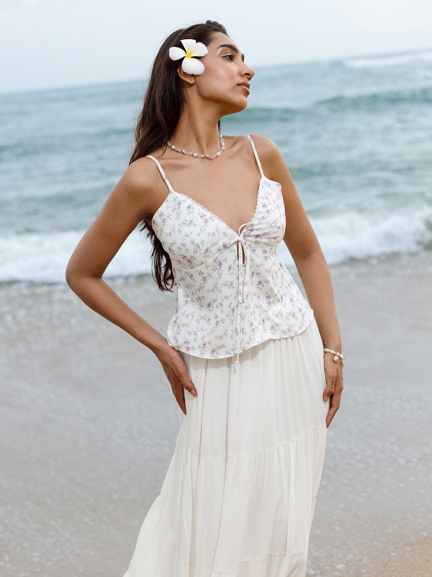 Lace Detailed Front Tie Up Sleeveless Top