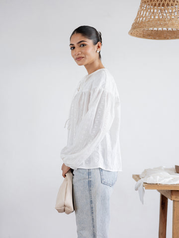 Front Tie Up Puff Sleeved Top