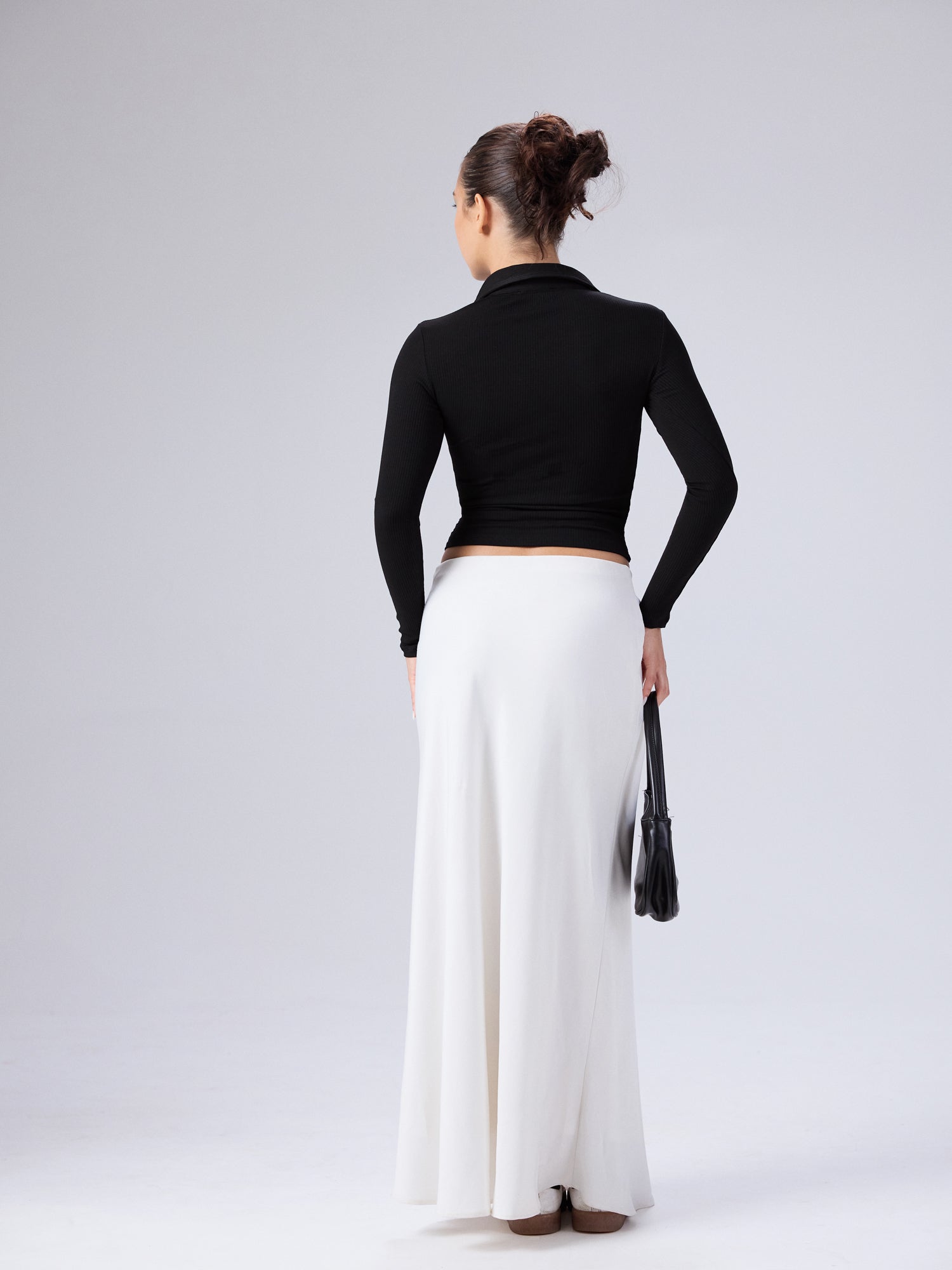 Daphne Collar Detailed Long Sleeved Top