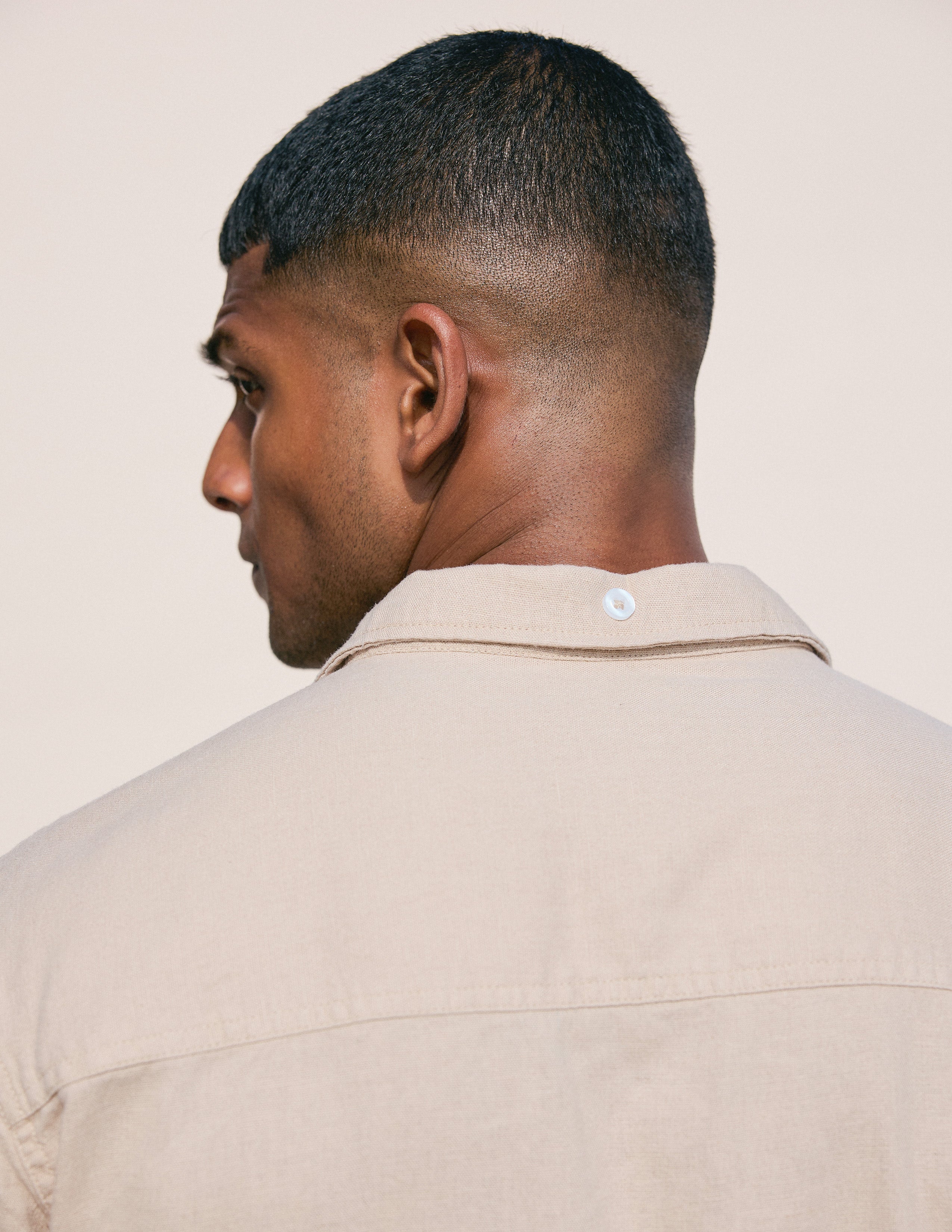 Center back collar button detailed shirt