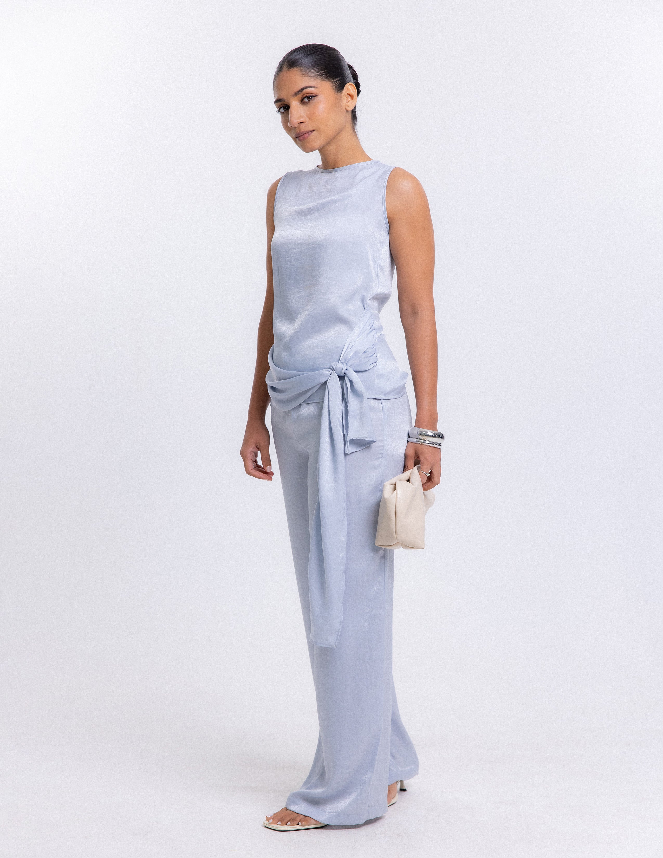 Front Tie Up Detail Top