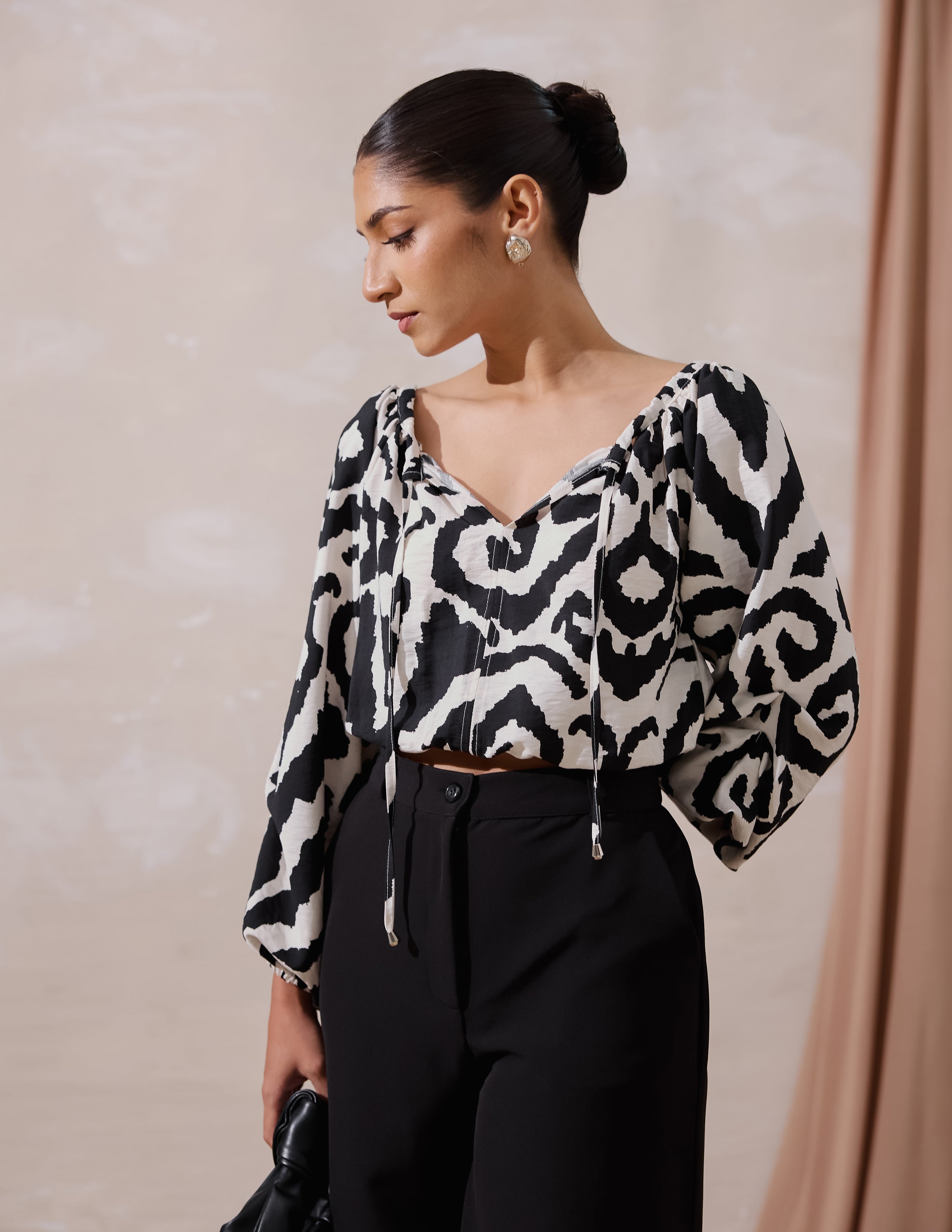 Front Tie Up Waist Elasticated Ranglan Sleeved Top