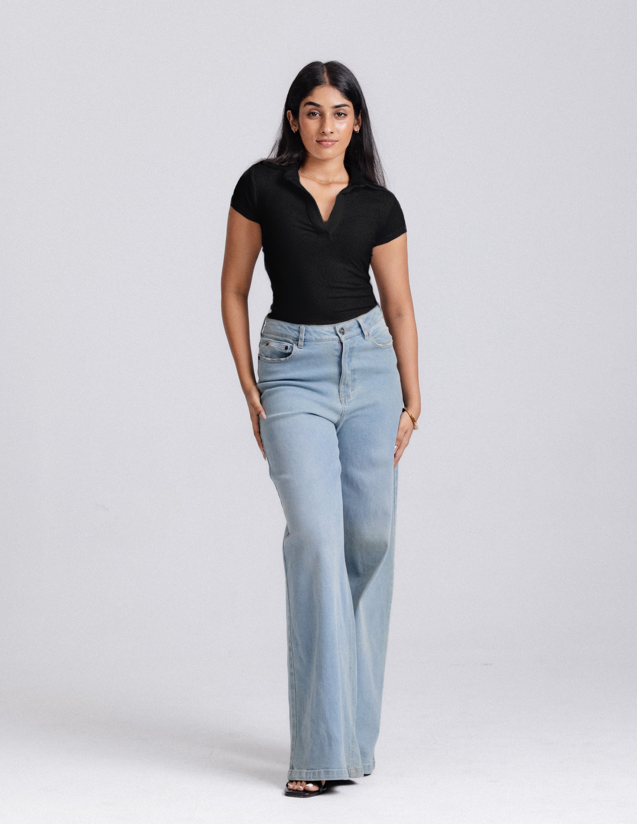 Chole Collar Detailed Short Sleeved Fitted Top