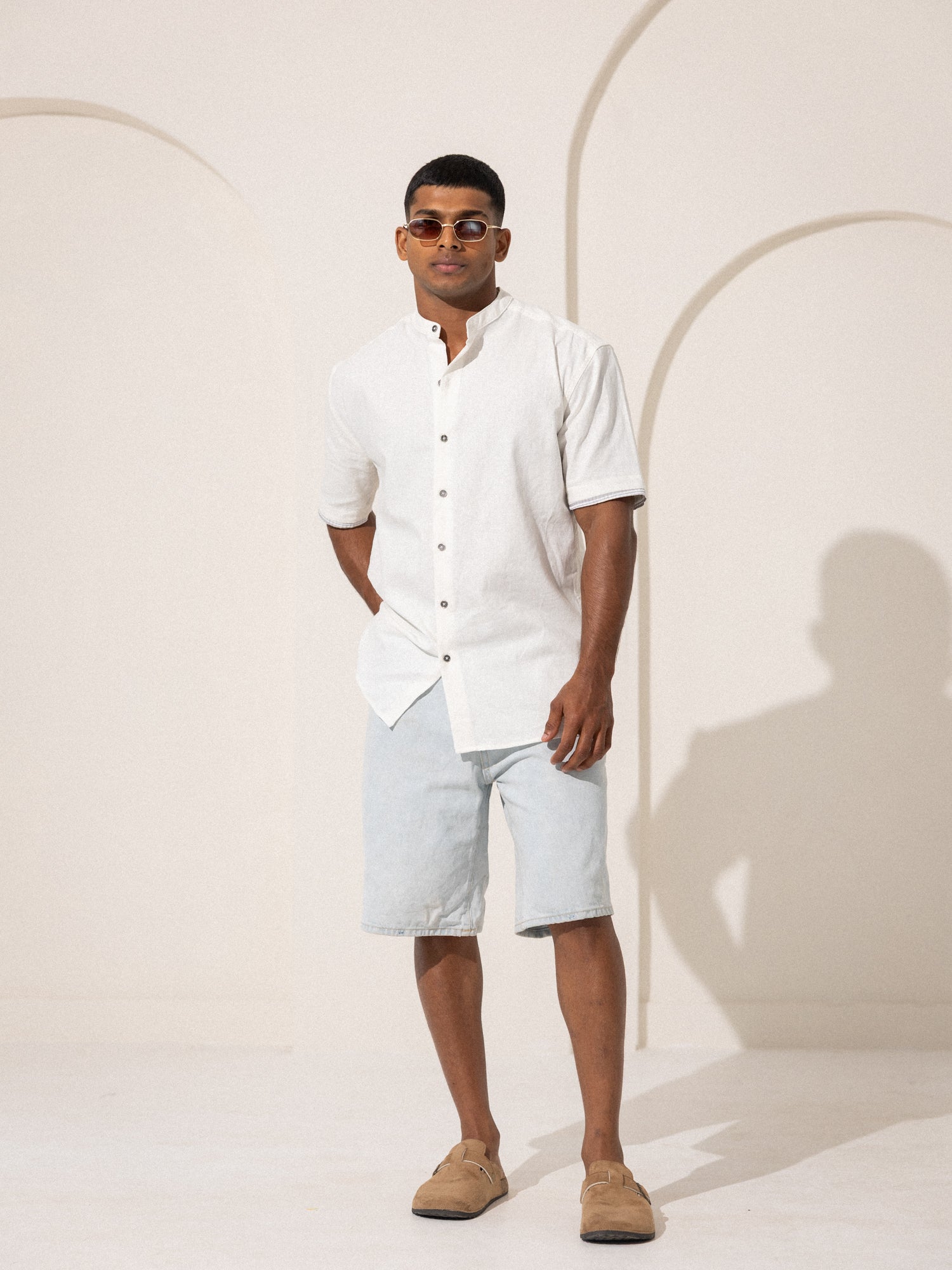 Binding detail chinese collar shirt